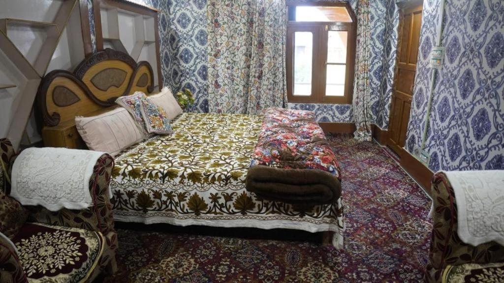 Wani Guest House 古尔马尔格 外观 照片